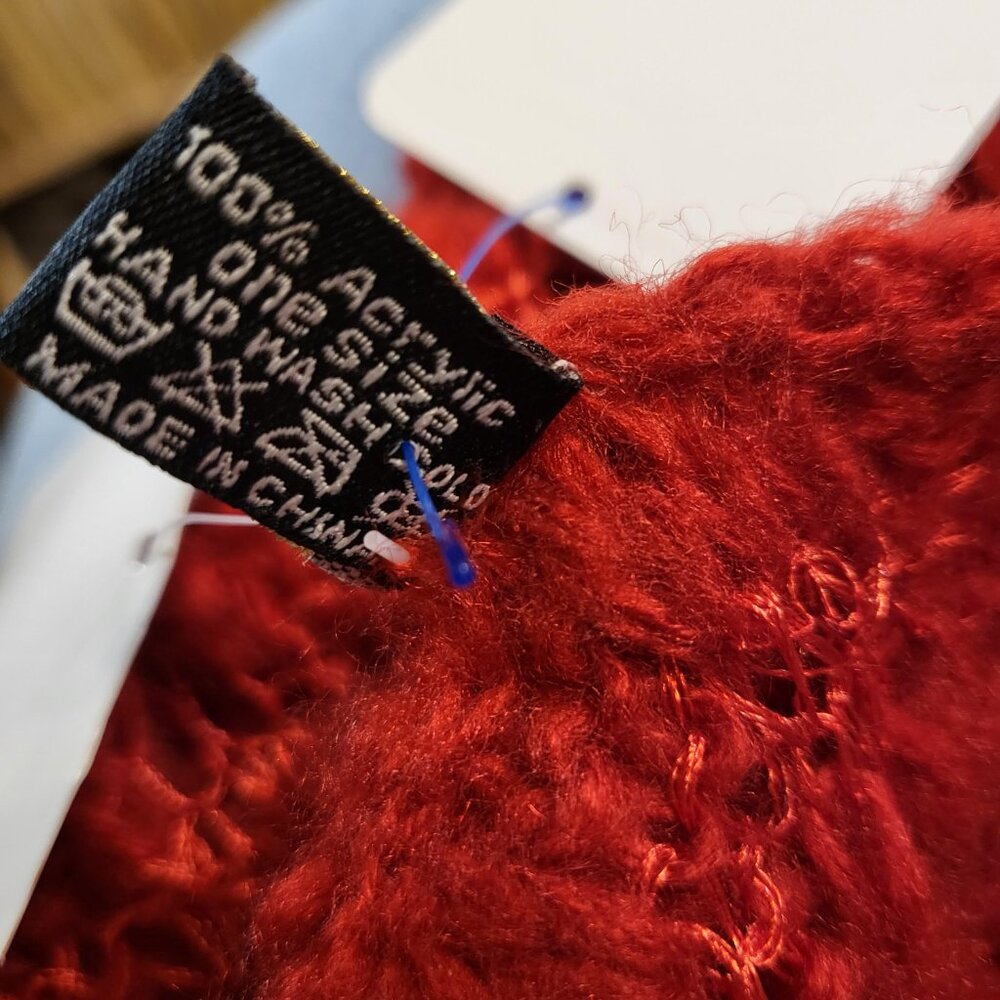 Infinity Scarf One Size Red w/sequins NEW - Picture 6 of 6